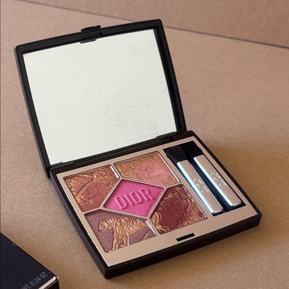 New authentic Dior blush and highlighter- NEVER USED - Picture 4 of 6